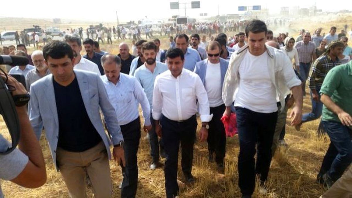 Demirtaş Cizre'den Seslendi: Zulüm Yapanlar Hesap Verecek
