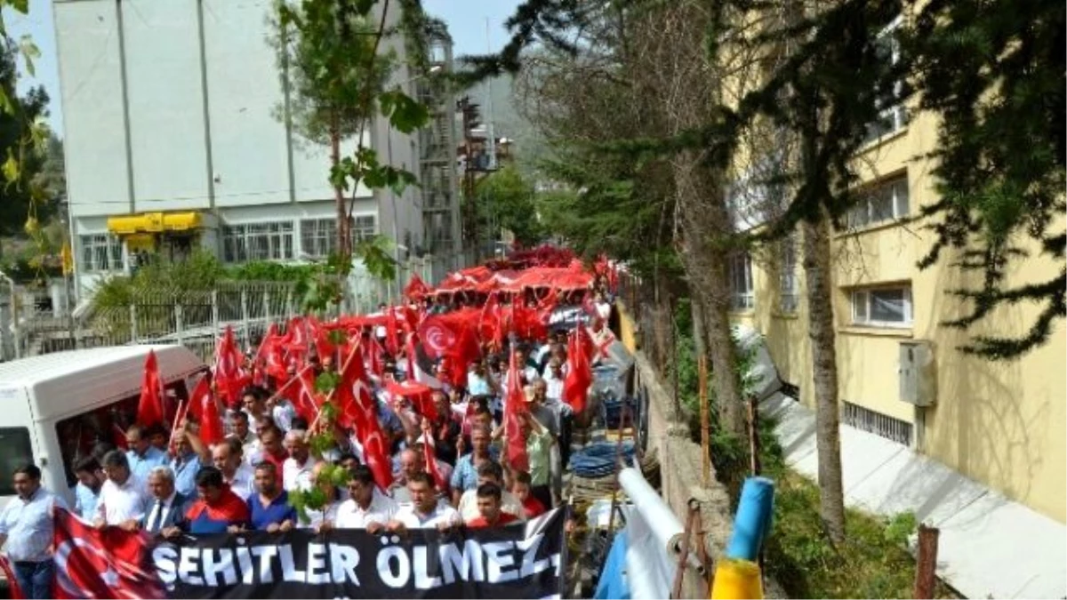 Feke Teröre Lanet Yağdırdı