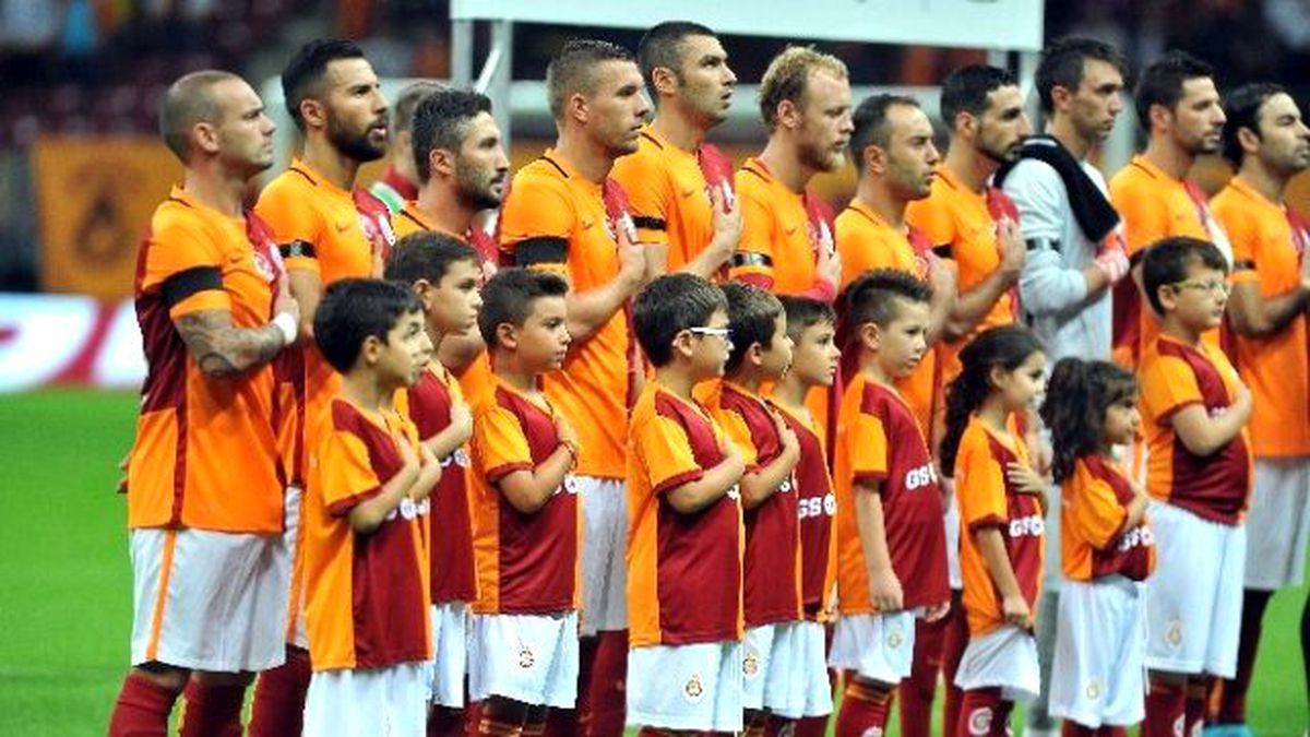 Galatasaray, Metin Oktay\'ı Andı