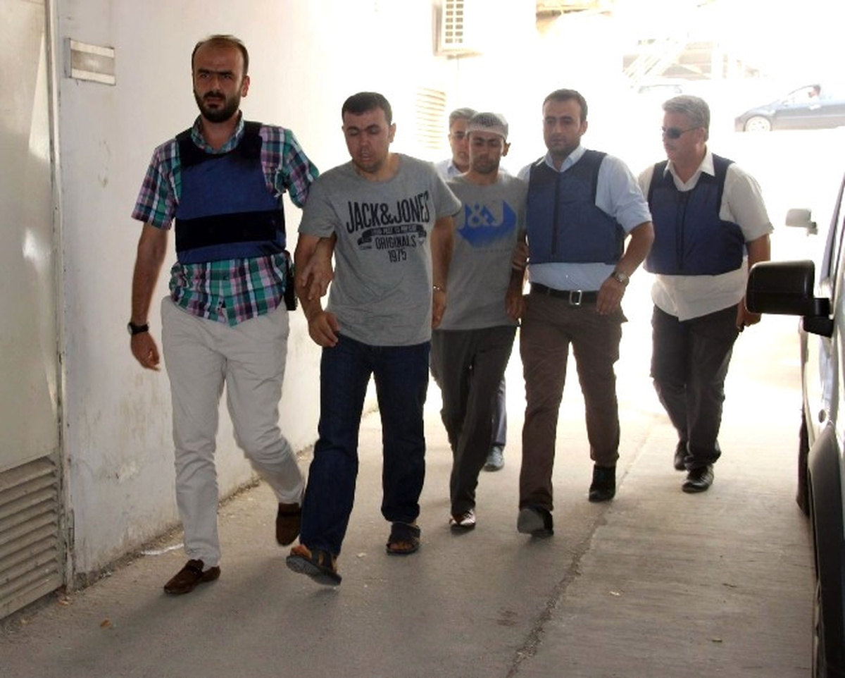 Gaziantep\'teki Kanlı Kavganın Cinayet Zanlıları Adliyeye Sevk Edildi