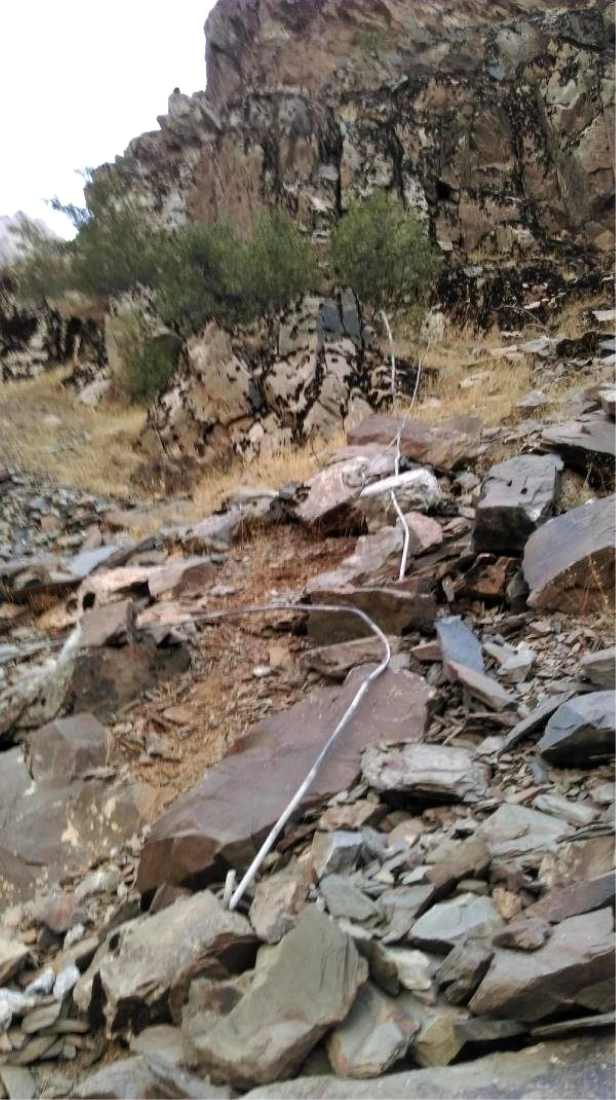 Hakkari-Çukurca Karayolunda İki Ayrı Patlama