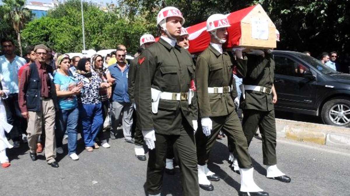 İstanbul\'da Hayatını Kaybeden Er Son Yolculuğuna Uğurlandı