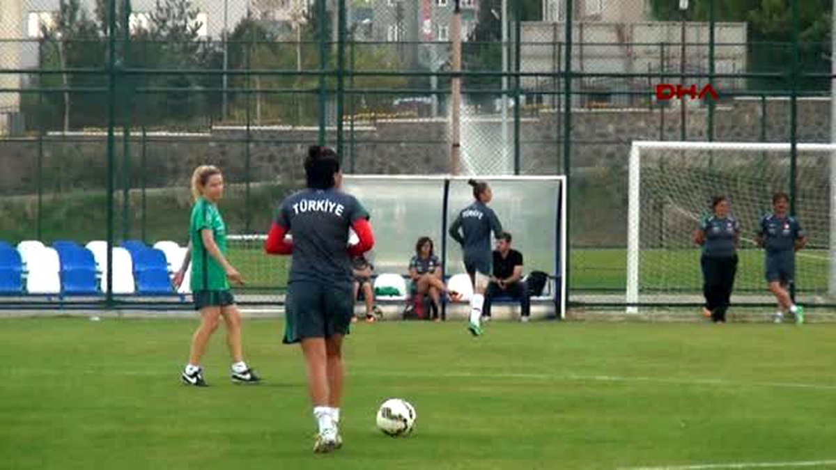 Kadın A Milli Futbol Takımı, Hırvatistan\'a Erzurum\'da Bileniyor