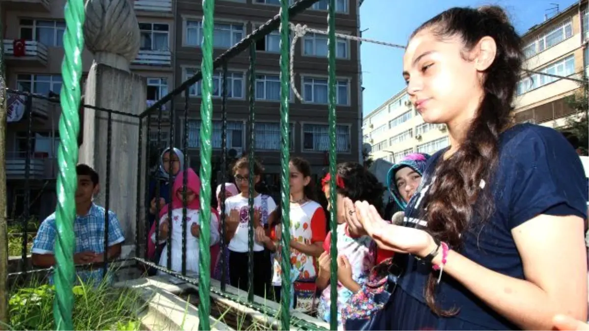 Öğrenciler Molla Gürani\'yi Kaleme Alacak