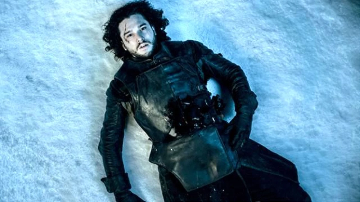Öldü Bildiğimiz Jon Snow Savaş Sahnesinde Görüldü