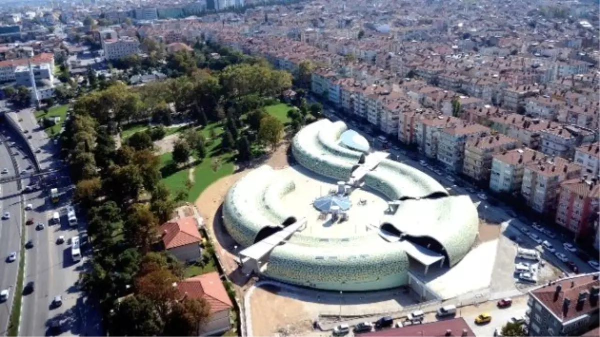 Osmangazi Belediyesi, Kapalı Pazar Yerleri ile Örnek Oluyor