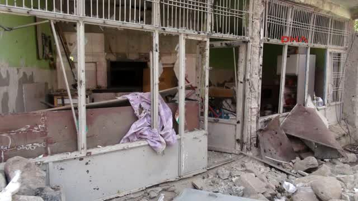 Şırnak - Sokağa Çıkma Yasağının Bitmesinin Ardından Cizre\'de Çekilen İlk Görüntüler 1