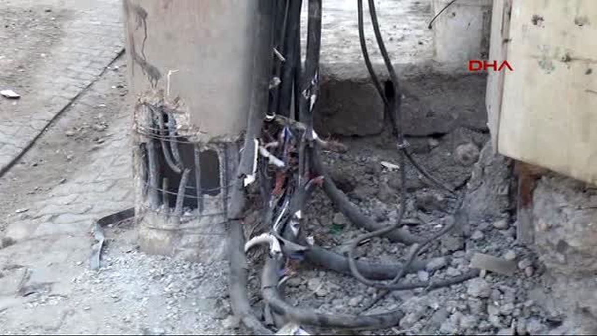 Şırnak - Sokağa Çıkma Yasağının Bitmesinin Ardından Cizre\'de Çekilen İlk Görüntüler 5