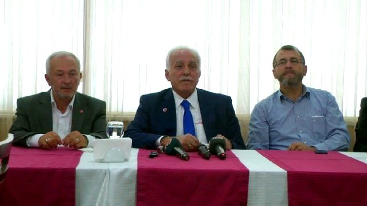 SP Genel Başkanı Kamalak\'tan Paralelci İddialarına Yalanlama