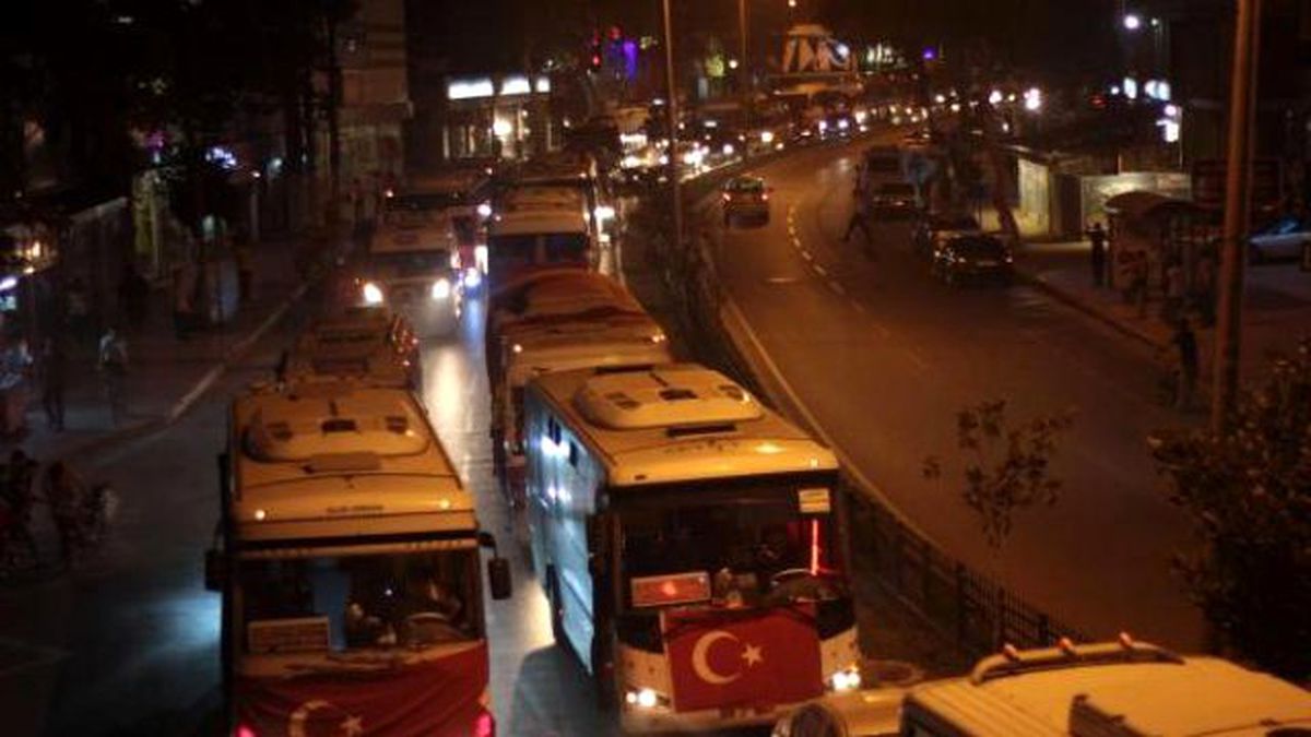 Toplu Taşıma Araçlarından Konvoylu Terör Protestosu
