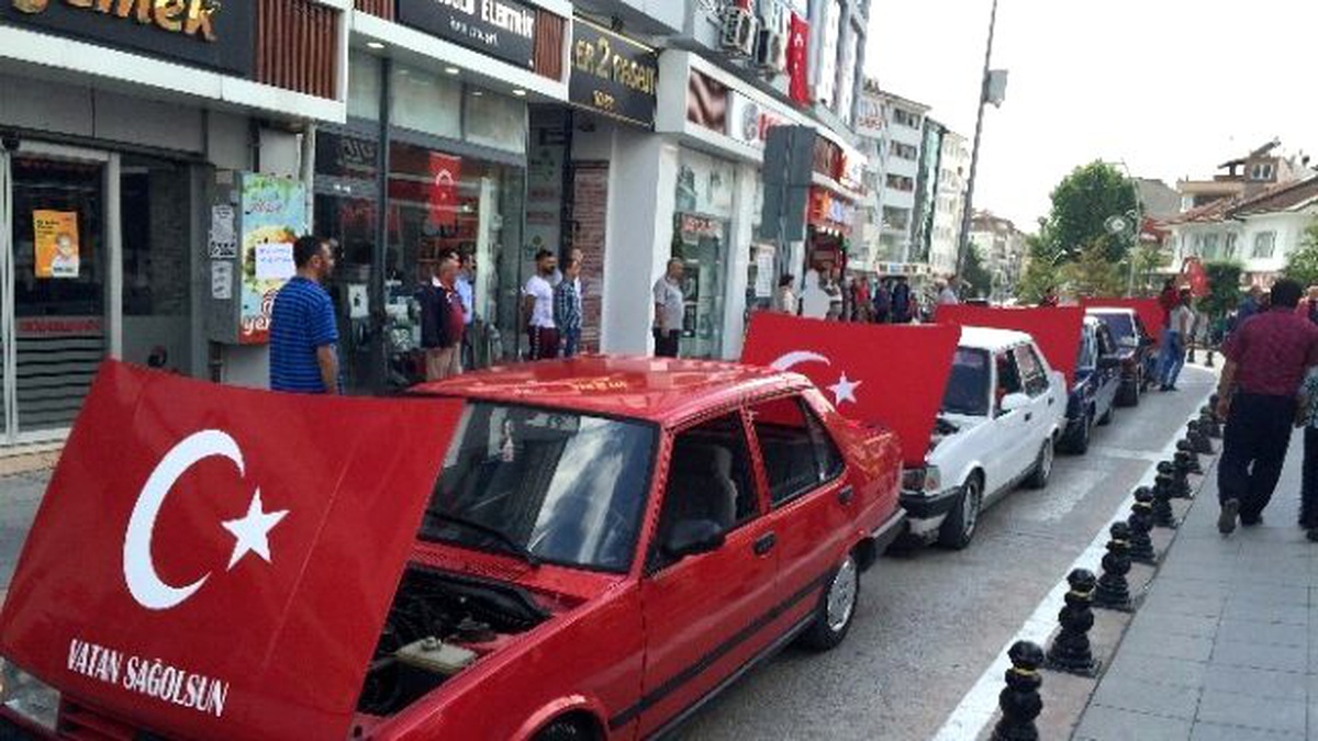 100 Araçlık Konvoy Bolu Sokaklarında Teröre Lanet Okudu