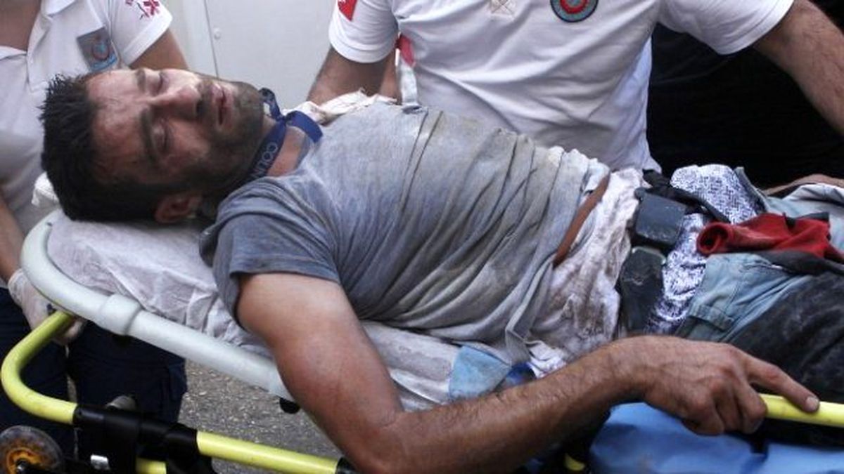 Adana'da Polise Ateş Açan Gösterici Vuruldu