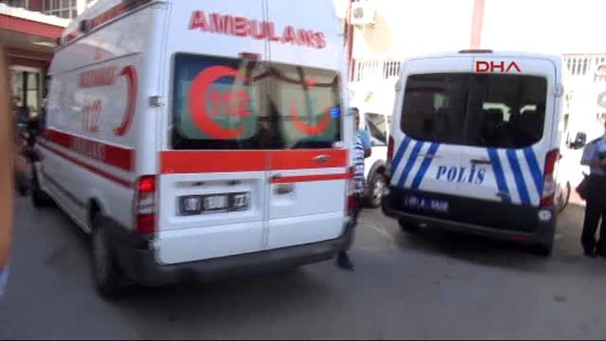 Adana\'da Polise Ateş Açılan Gösteride 1 Kişi, Vurularak Yakalandı