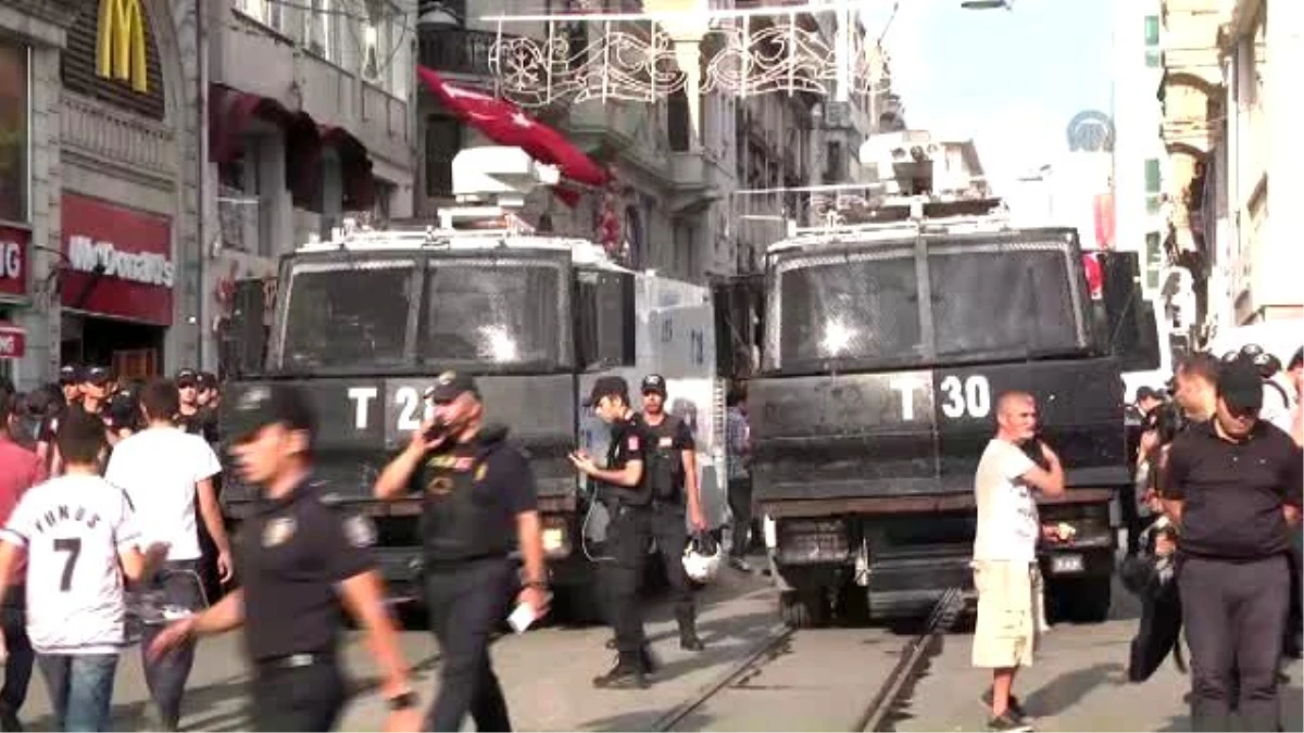 Beyoğlu\'nda "Barış Bloku" Eylemi
