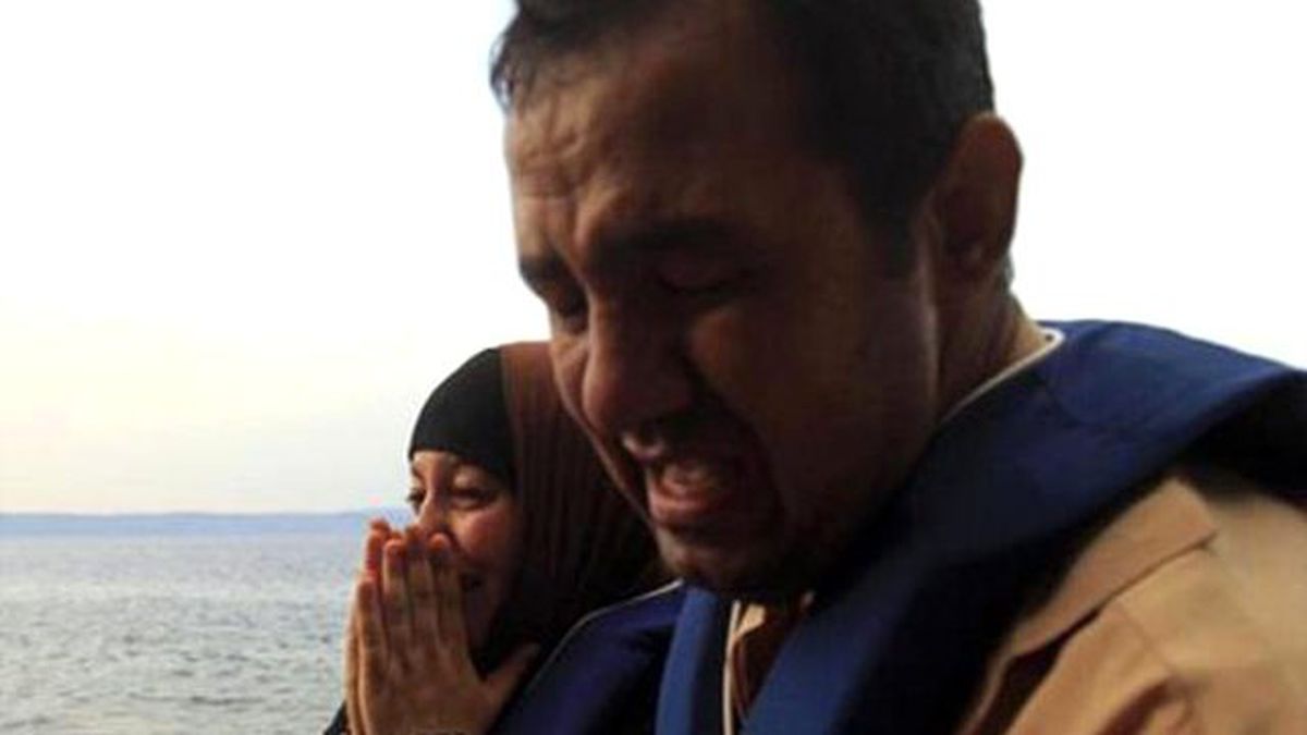 Ege'de Kaçak Teknesi Battı: 14'ü Çocuk 34 Ölü