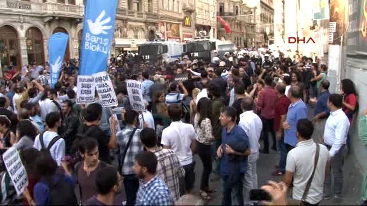 Galatasaray Meydanı\'nda Polis Müdahalesi