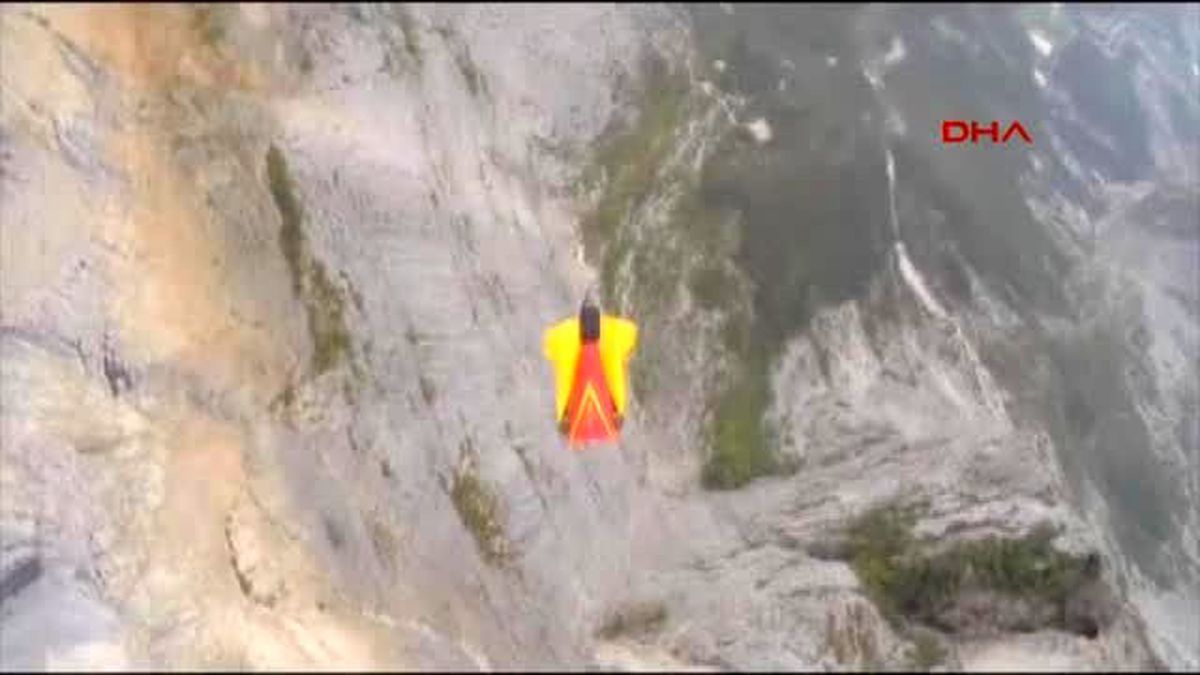 Kalp Cerrahı Mehmet Susam Paraşüt Atlayışı Sırasında Hayatını Kaybetti