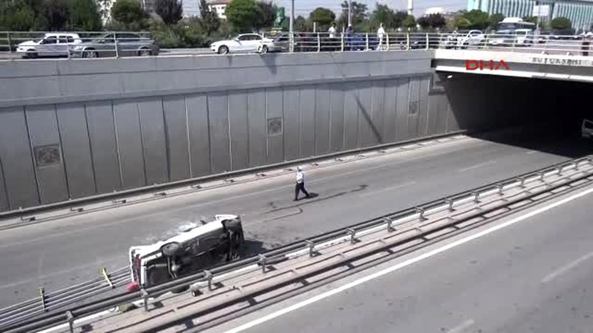 Konya - Otomobil, Alt Geçide Uçtu: 1 Yaralı