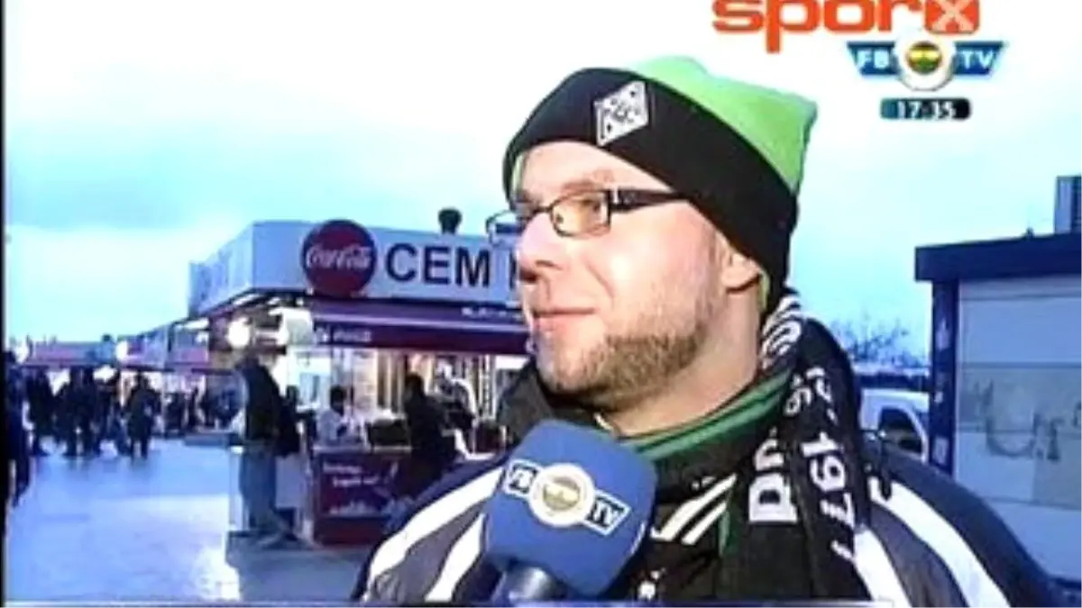 Omuz Omuza Şükrü Saracoğlu'na