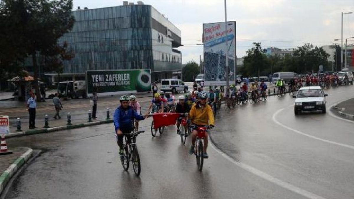 Pedal Çevirerek Teröre Tepki Gösterdiler