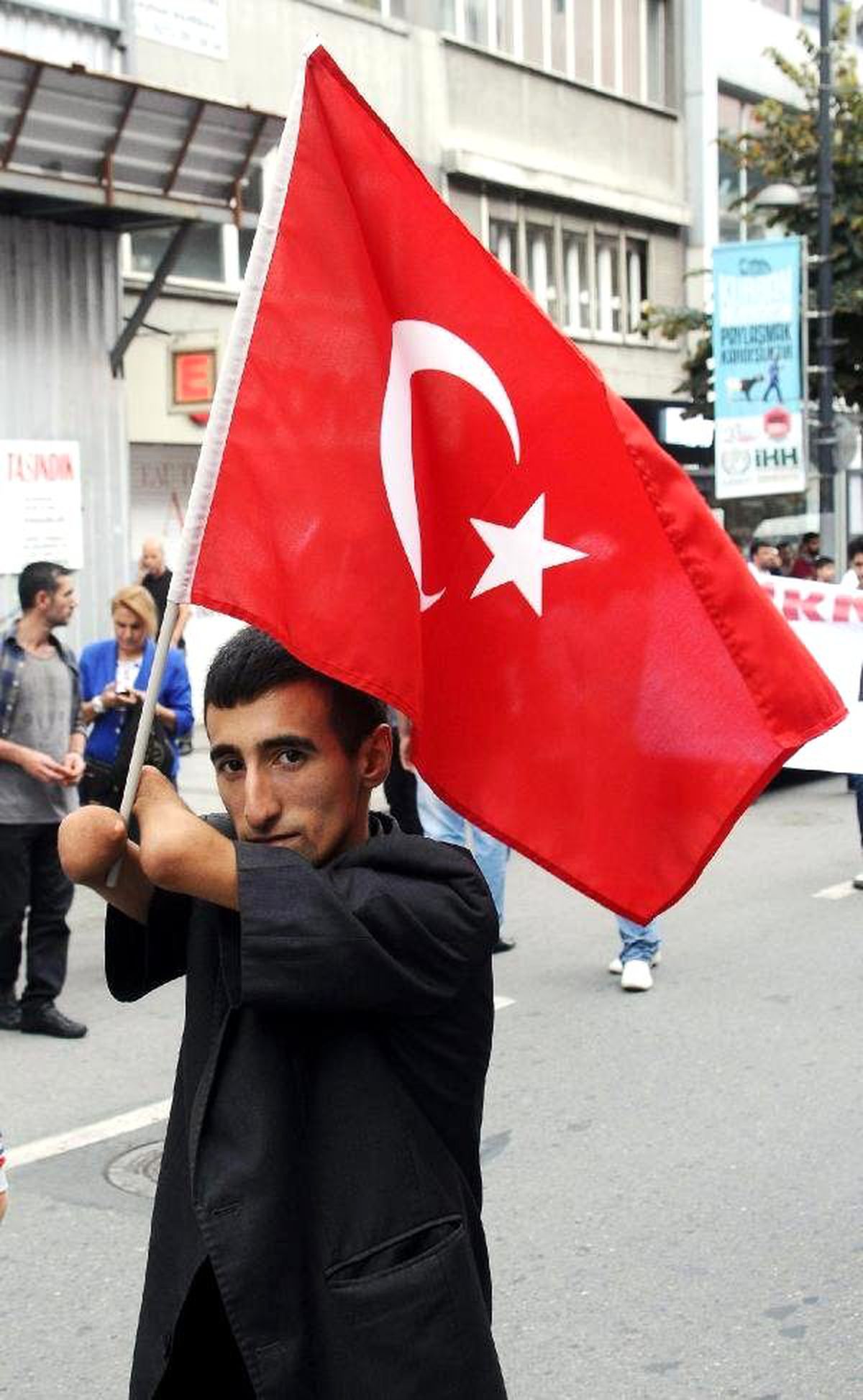 Şişli\'de Teröre Tepki Yürüyüşü