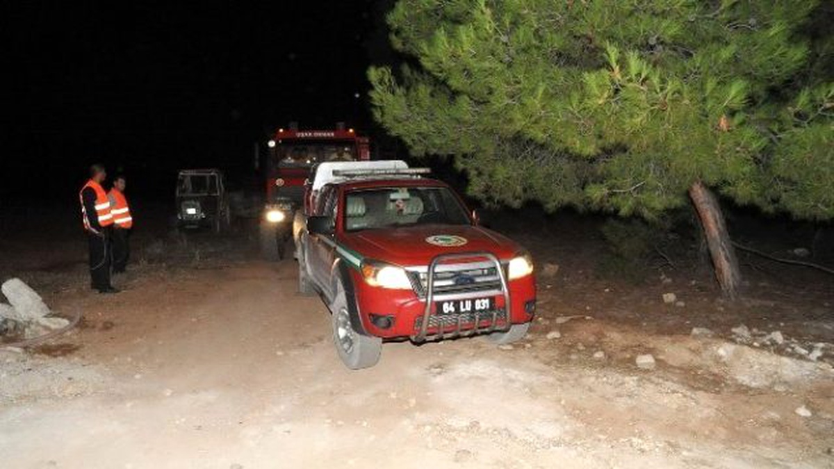 Uşak\'ta Dün Gece Farklı Noktalarda Orman Yangını Çıktı