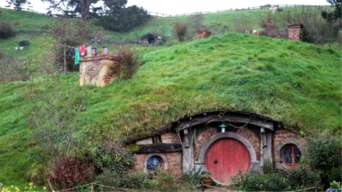 Yeni Zelanda\'daki "Hobbit Köyü" Büyük İlgi Görüyor