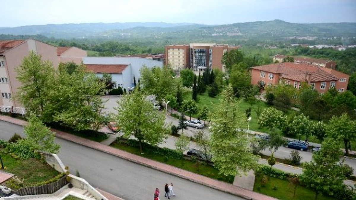 Bü Öğrencilerine Sosyal Medyadan Ulaştı