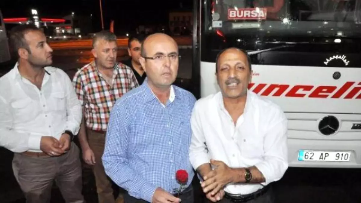 Doğu ve Güneydoğu'ya Giden Yolculara Karanfil ve Çikolata