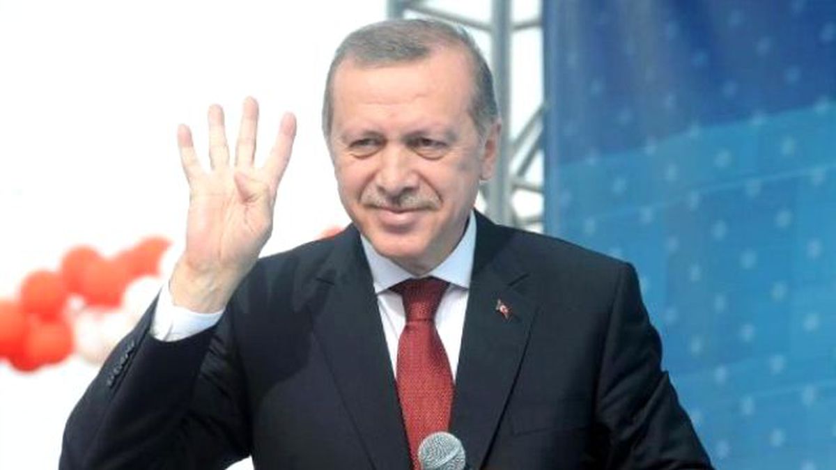 Cumhurbaşkanı Erdoğan Meydanlara İniyor