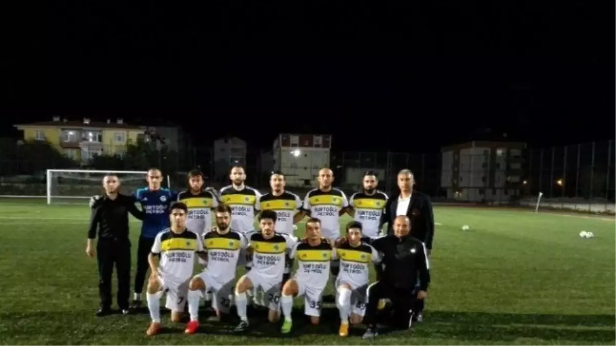 Kapaklıspor Ümit Verdi"