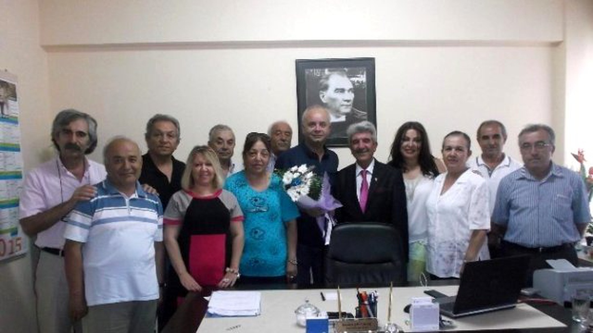 Kent Konseyi ve Esküder Üyelerinden Odunpazarı Belediyesi\'ne Ziyaret