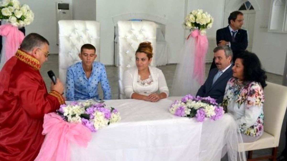 Kırklareli Valiliği 7 Çiftin Nikahını Kıydı, 21 Çocuğu Sünnet Ettirdi
