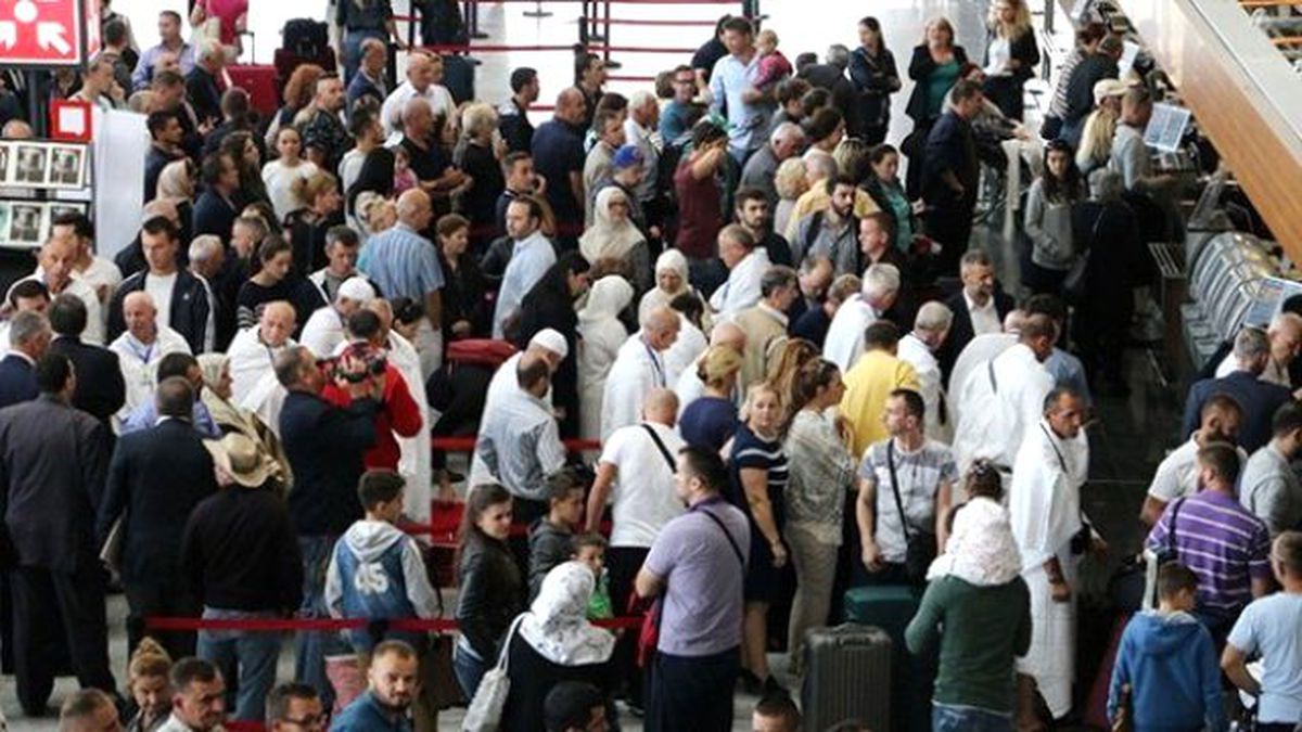 Kosovalı Hacı Adayları Kutsal Topraklara Uğurlandı