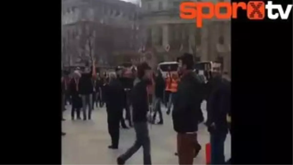 Londra Sokaklarında Galatasaray Coşkusu!