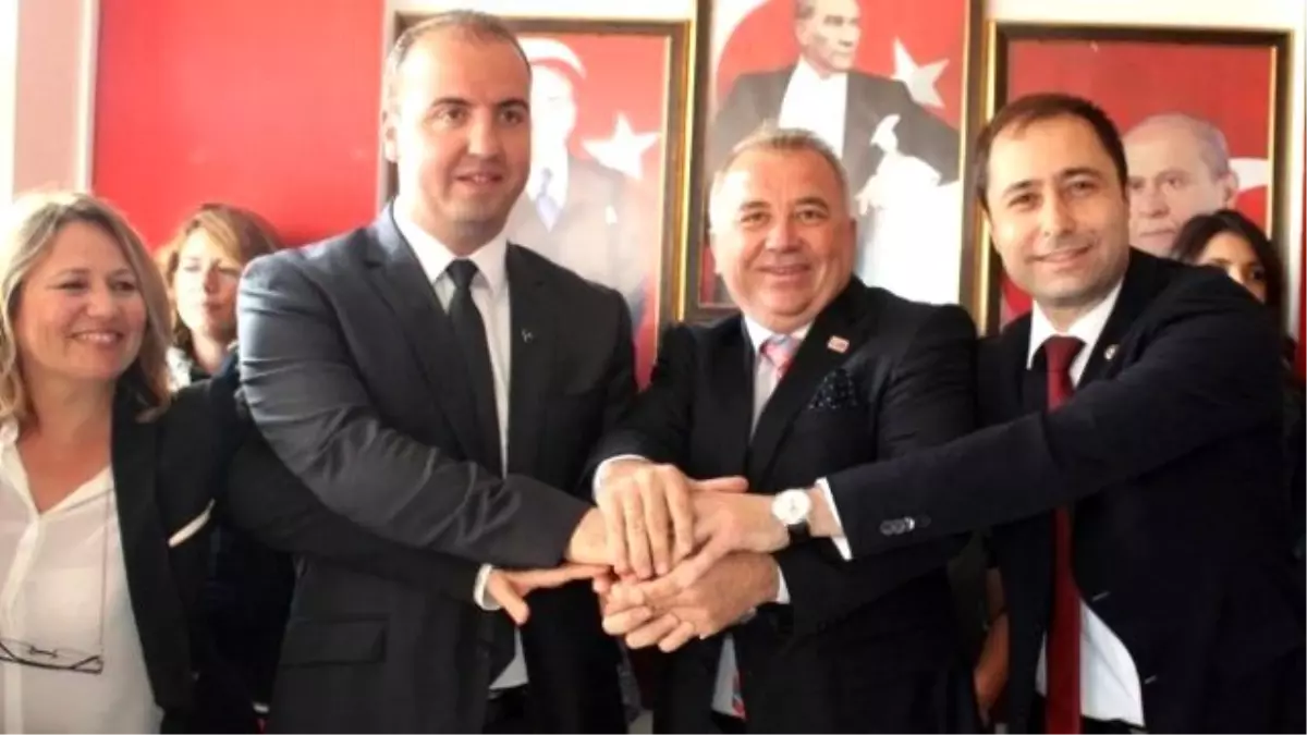 MHP\'den 3 İsim Aday Adaylığını Açıkladı