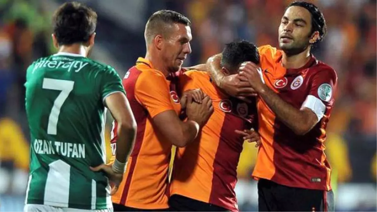 Selçuk İnan\'la Podolski Arasında Şok Kavga