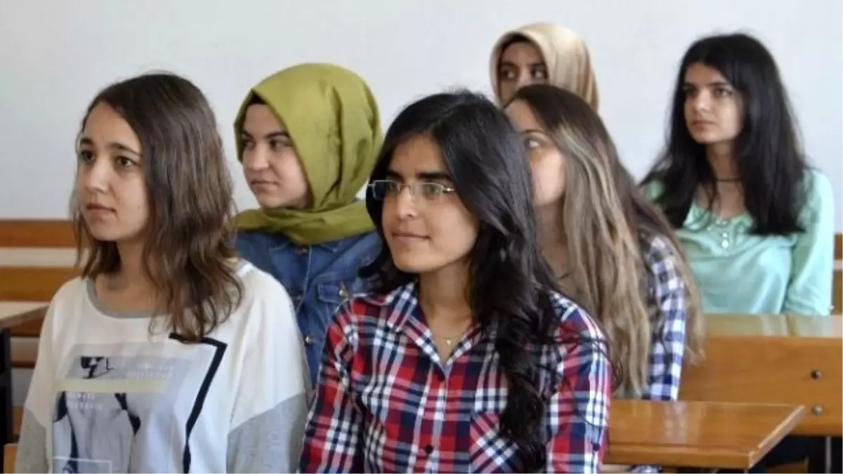 Sinop Üniversitesi\'nde İlk Ders Heyecanı