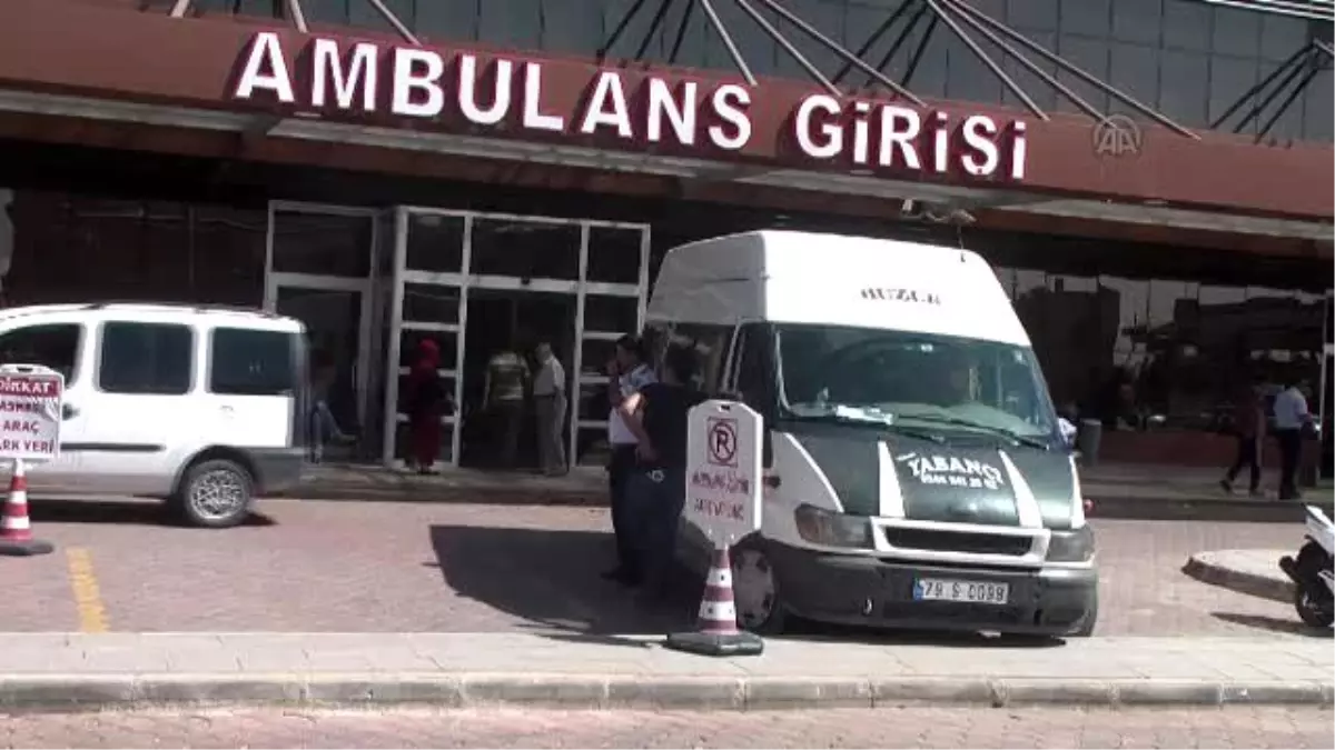 Suriye\'ye Geçmeye Çalışan Yabancı Uyruklu 20 Kişi Yakalandı