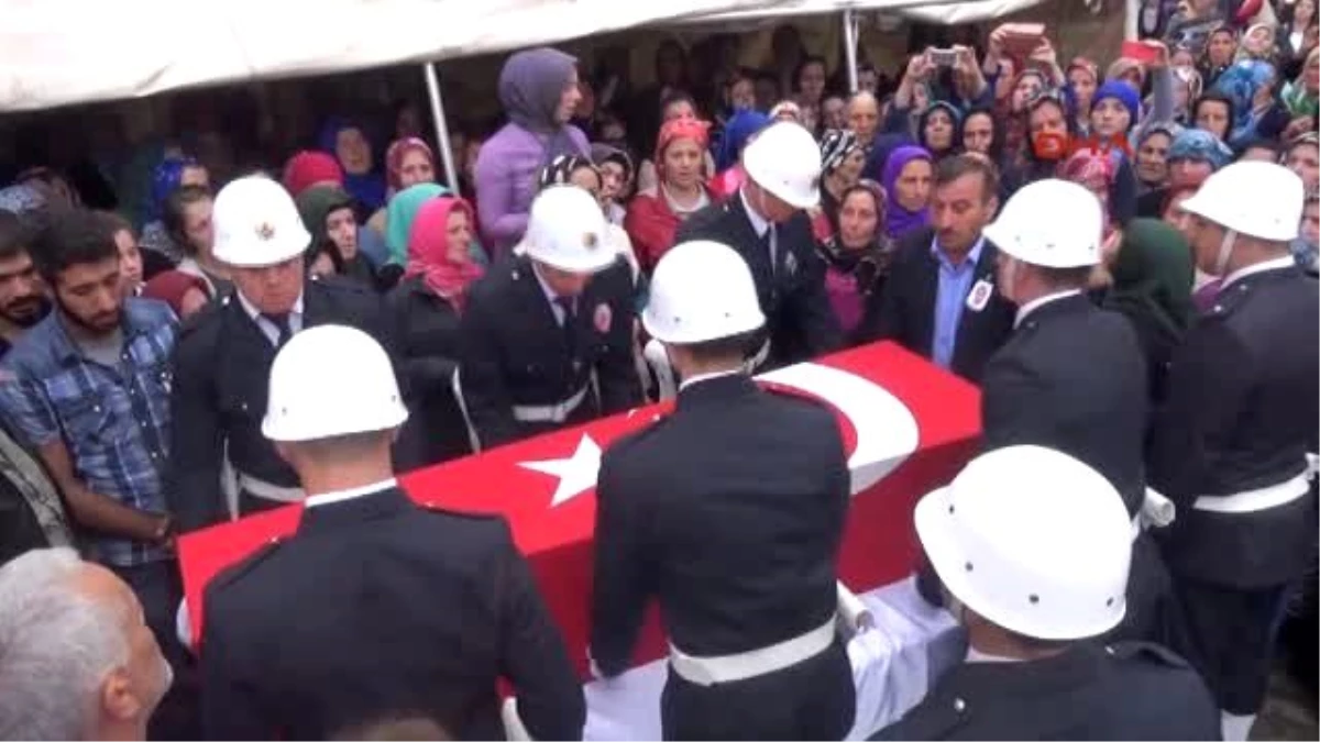 Trabzon Şehit Polis Memuru Trabzon\'da Toprağa Verildi 2-