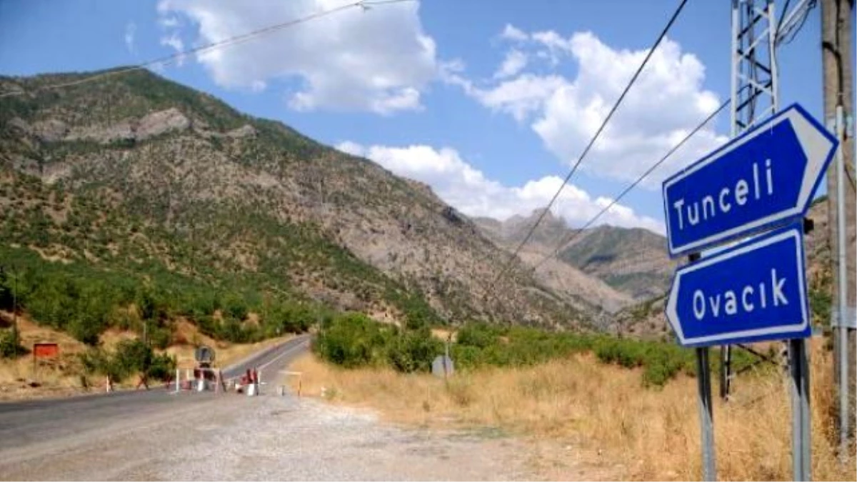 Tunceli Valiliği, Tunceli-Erzincan ve Tunceli-Ovacık Karayollarını 3 Süreyle Ulaşıma Kapattı