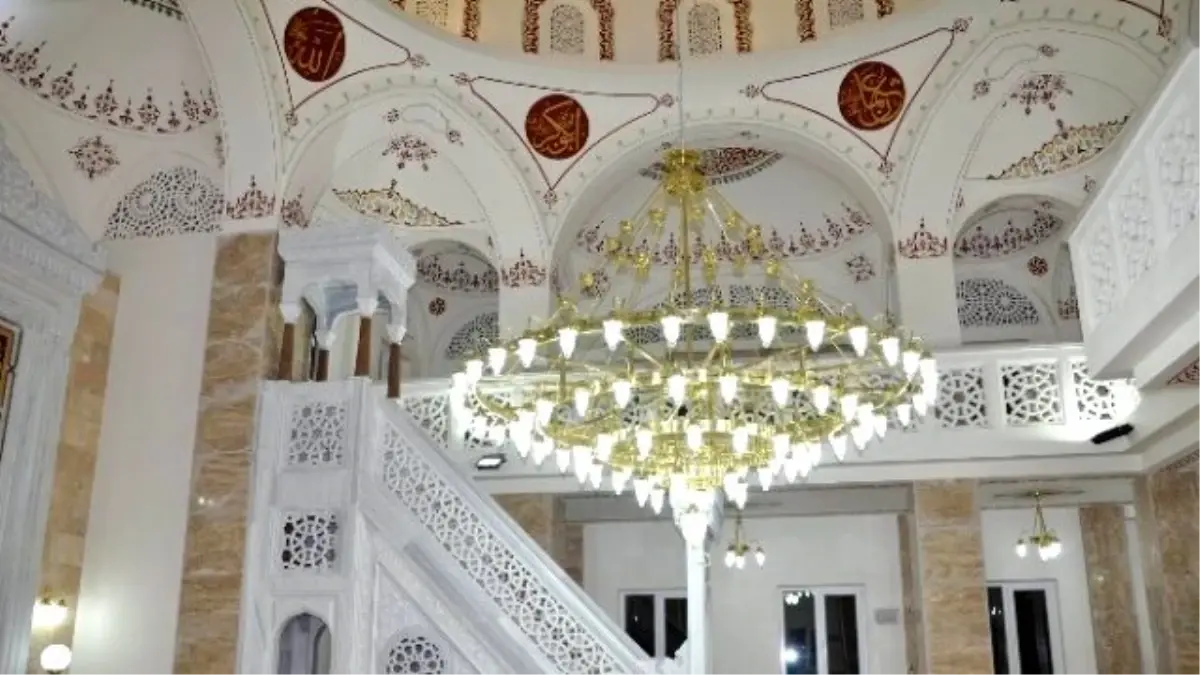 Arnavutluk İşkodra\'da Trush Cami Tika Desteğiyle Hizmete Açıldı