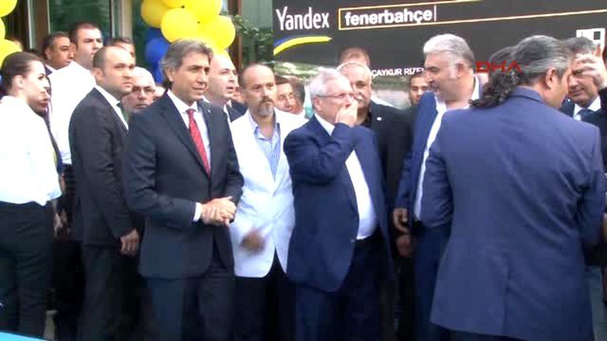 Aziz Yıldırım, Fatih Şubesi\'nin Açılışını Yaptı
