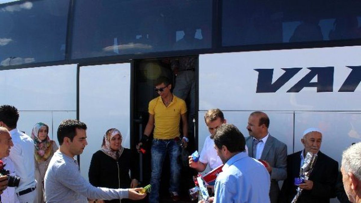 Barış ve Kardeşliğe Güvercin Uçurdular