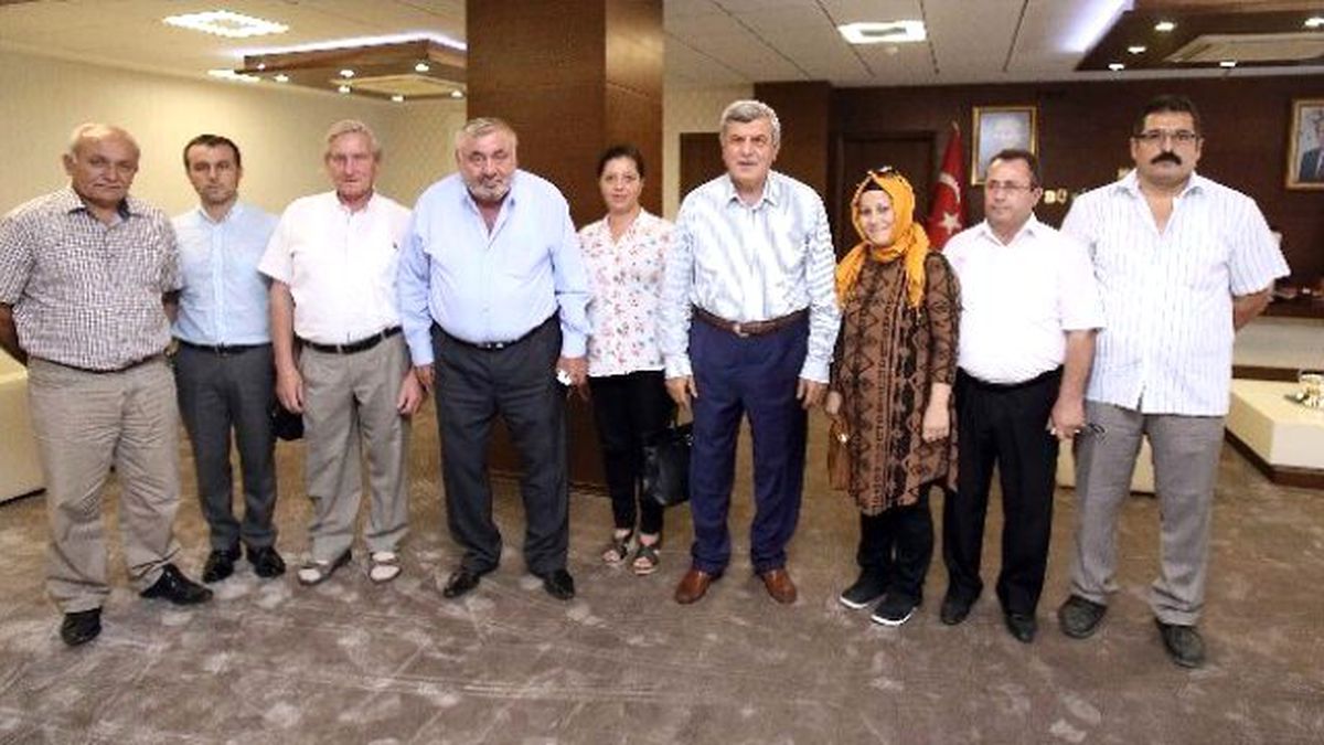 Başkan Karaosmanoğlu, Çayırova Muhtarlarıyla Buluştu