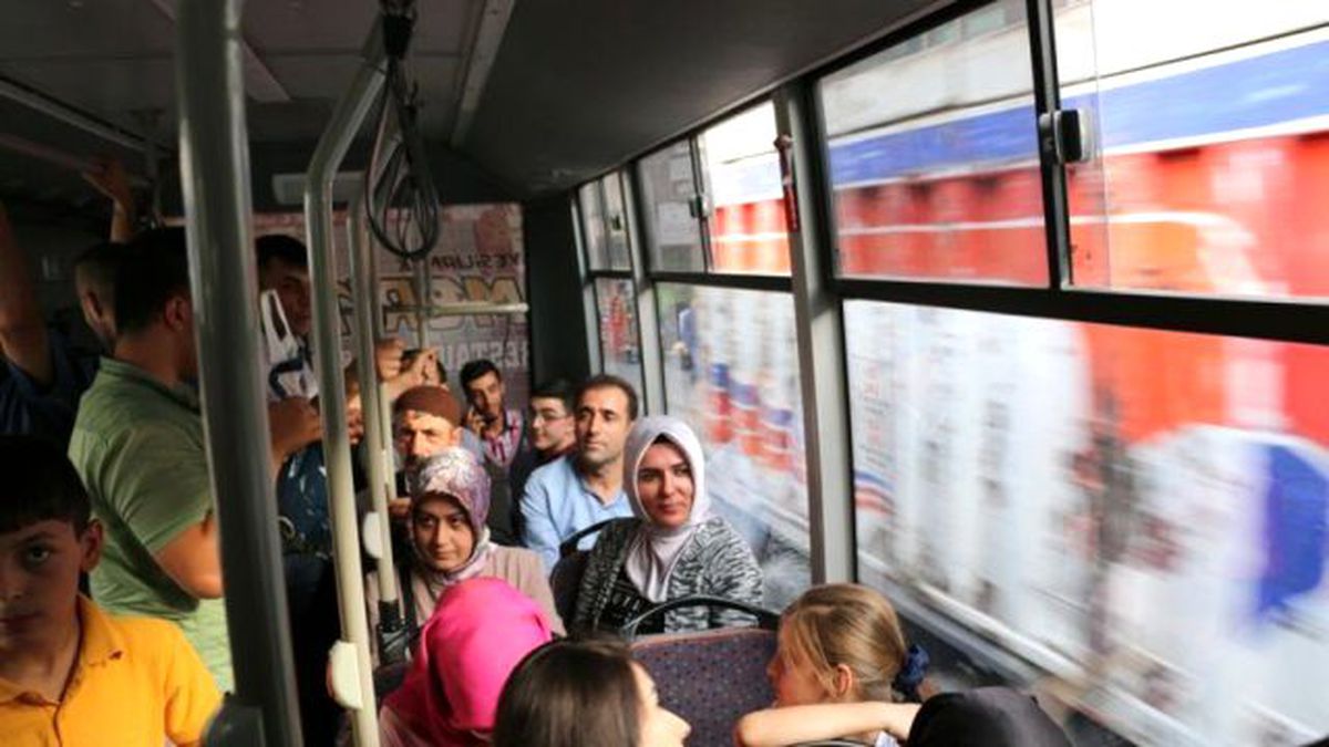 Bitlis'te Kadınlara Pazar Günleri Ücretsiz Ulaşım Hakkı