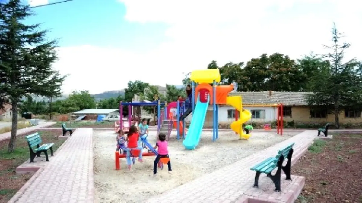 Büyükşehir Belediyesinden 328 Mahalleye Park