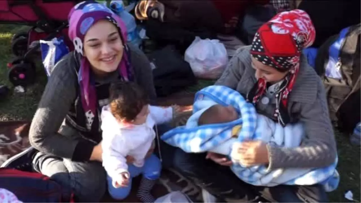 Edirne Otogarındaki Sığınmacıların Bekleyişi