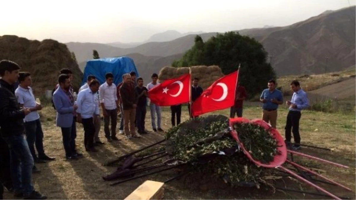 Erzurum Gençliği Şehit Ailesinin Acısını Dindirdi
