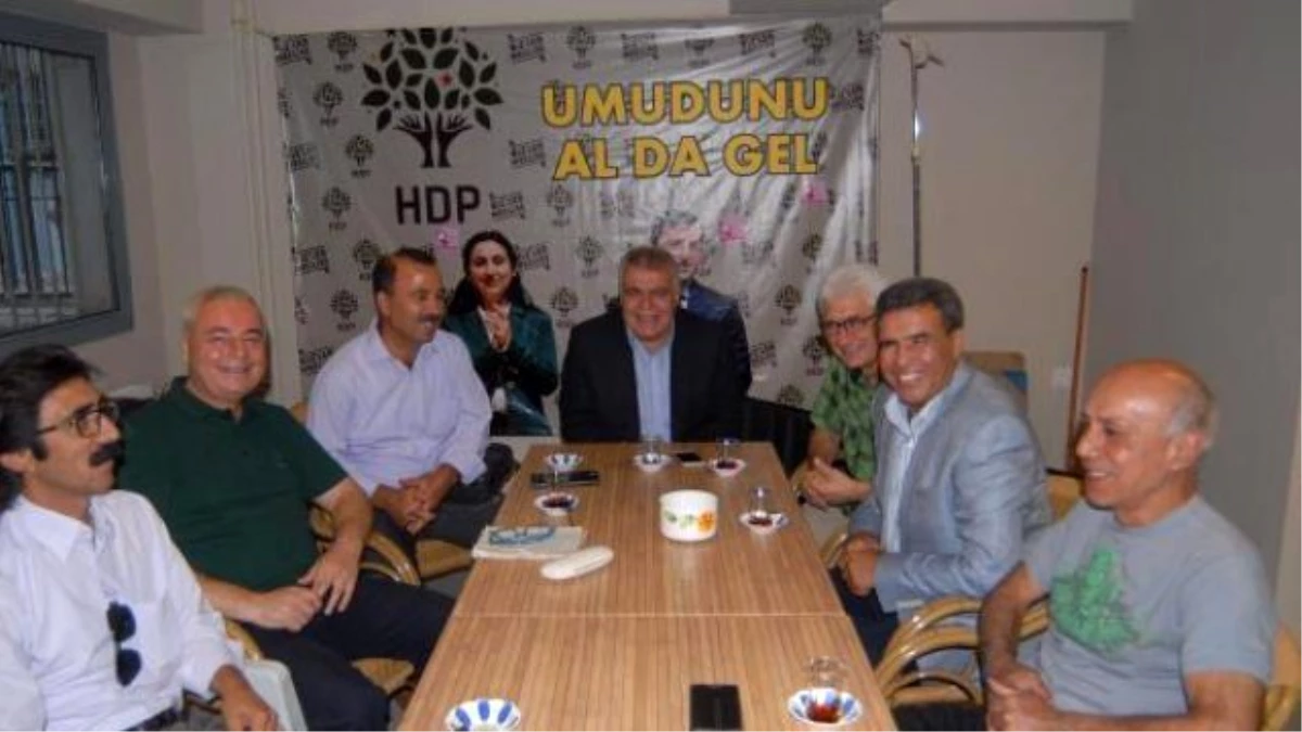 Hdp İzmir Milletvekili Müslüm Doğan, Bakan Olduktan Sonra Sonra İlk Kez Seçildiği Kenti Ziyaret Etti